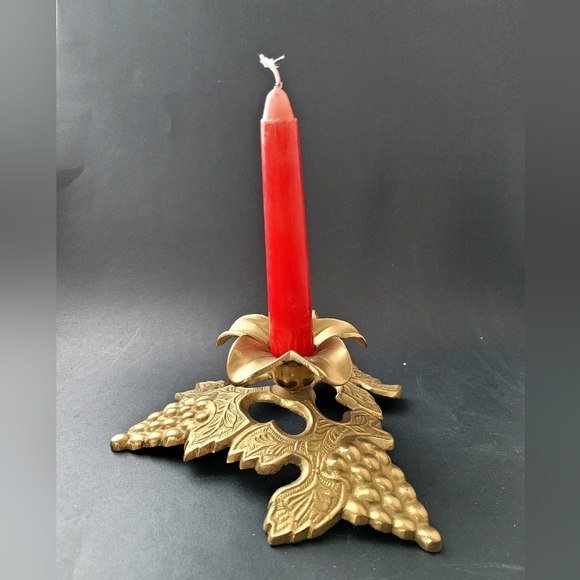 Set of 2 Vintage Brass Grape Vine Candle holders, Brass Candlestick Holders - Picture 6 of 7